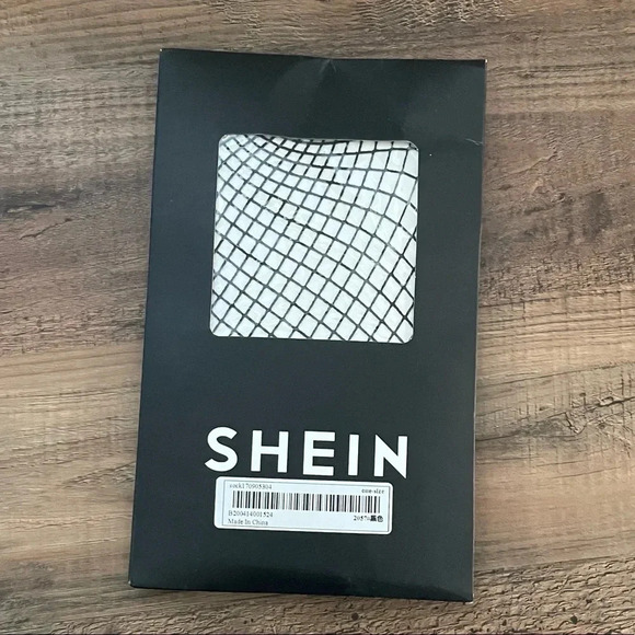 One Size Fishnet Tights - Picture 1 of 1